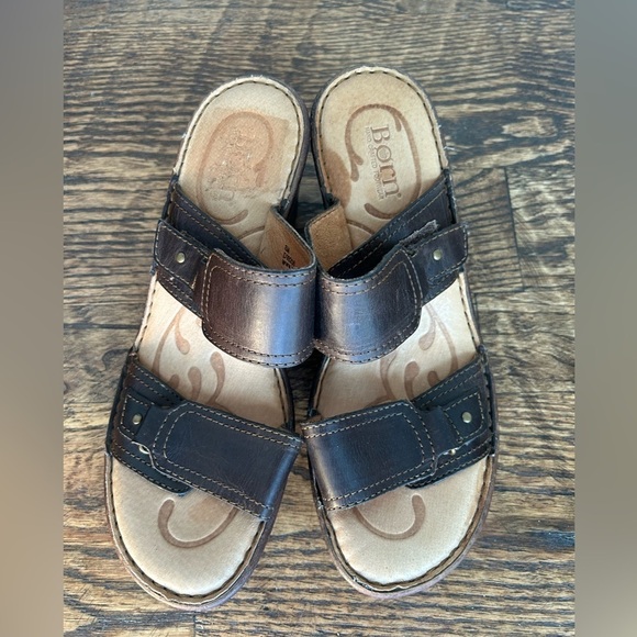 Born Shoes - Born Tinari Women's Black Leather Buckle Two-Strap Heeled Sandal Size 8 M